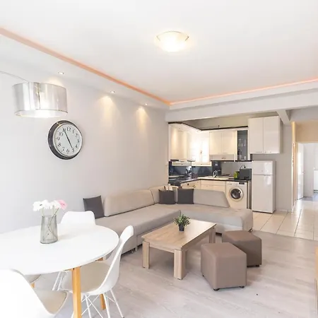 Houseloft Commercial Central Daire Selanik