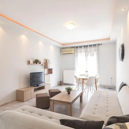 Daire Houseloft Commercial Central *