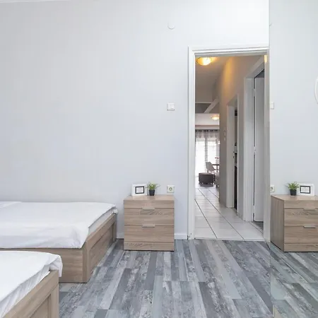 Houseloft Commercial Central Daire Selanik