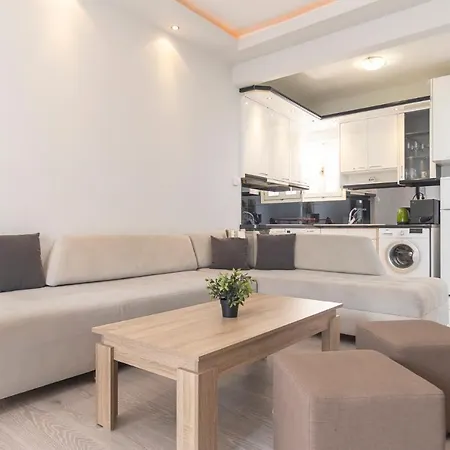 Houseloft Commercial Central Daire *